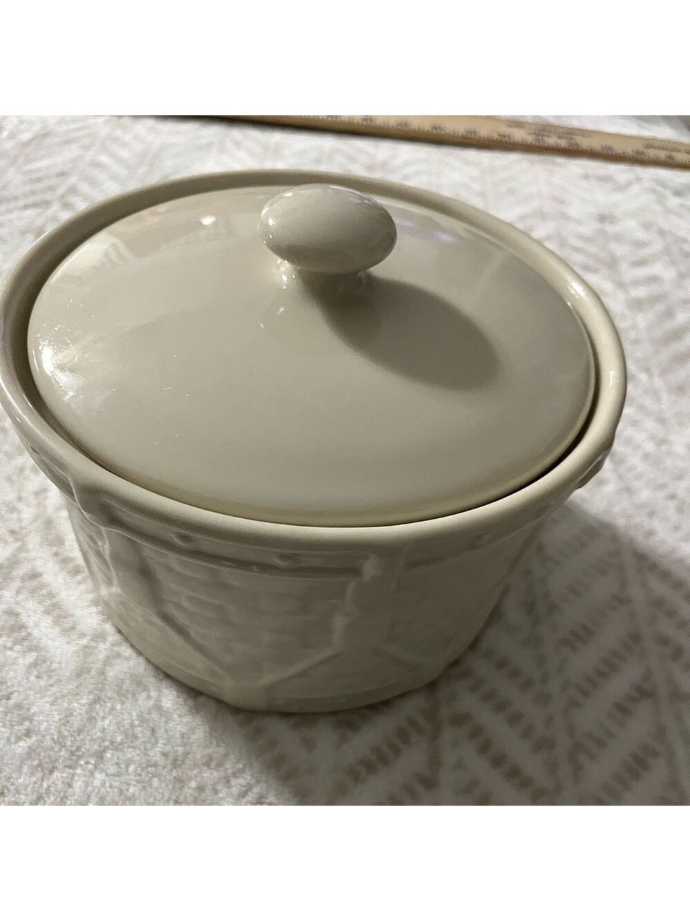 Longaberger Pottery: Drum Crock Casserole w. Lid: Ivory Beige: